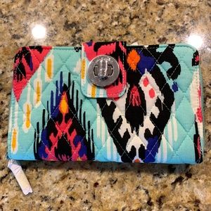NWT Vera Bradley Pueblo Turnlock Wallet
